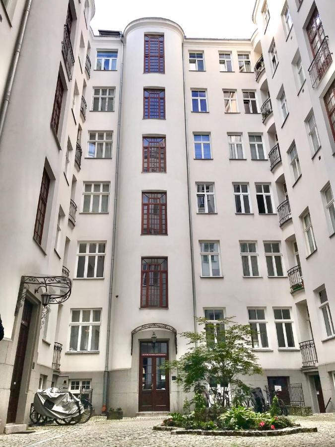 Bezagenta Wilcza8 Minimalist Studio Central Location 华沙 外观 照片